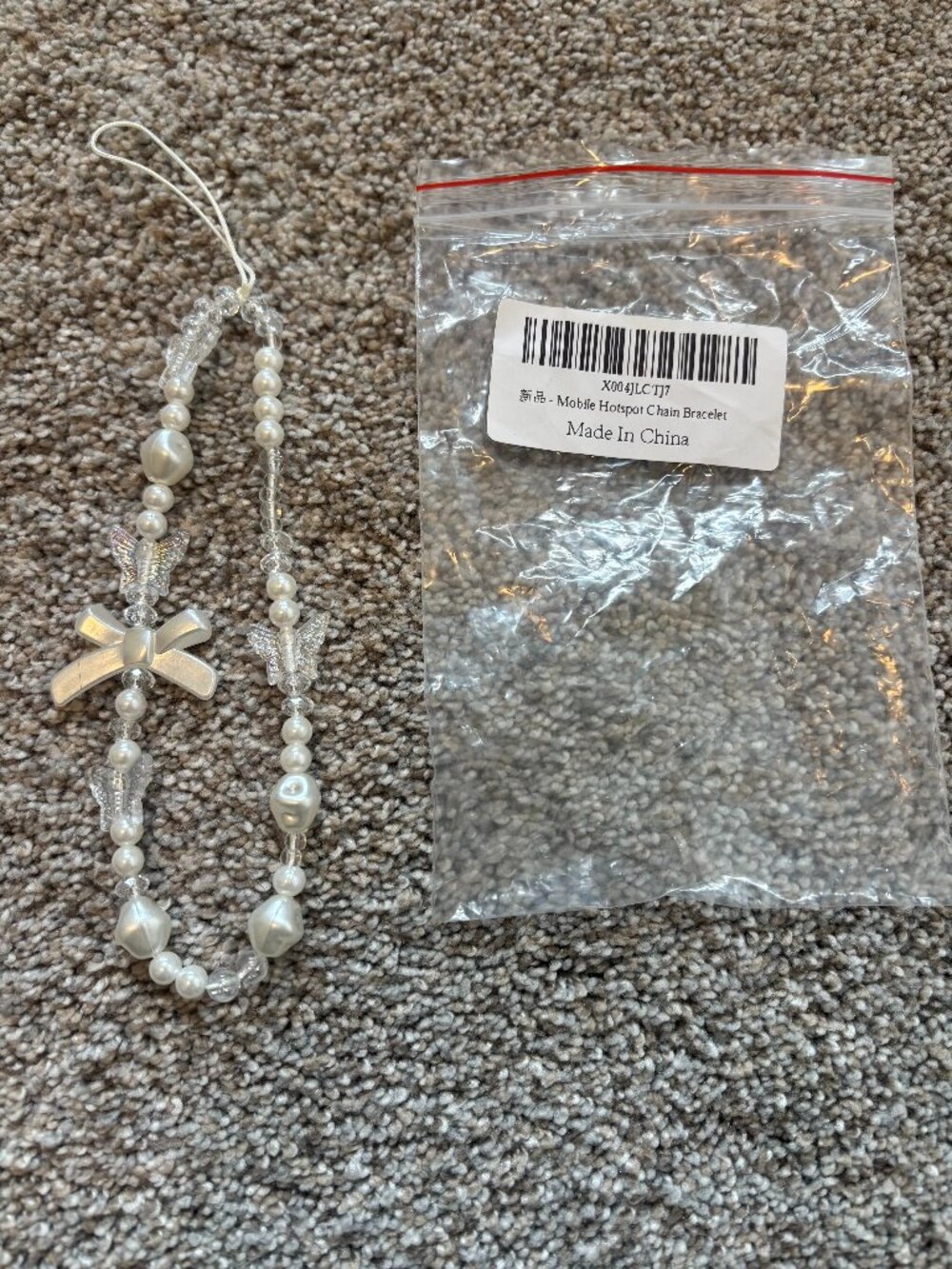 🎀 Pearl & Butterfly Bow Beaded Phone Charm / Wristlet Strap 🎀